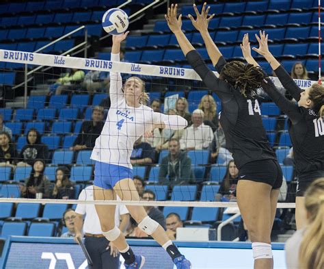 Ucla Womens Volleyball Sweeps Colorado In Pac 12 Matchup Daily Bruin