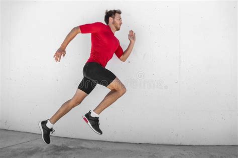 Run Race Athlete Running Man Sprinting Fast Profile Sideways Against