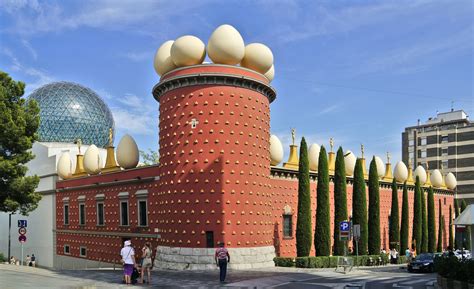 Tickets Dalí Theatre-Museum - Figueres | Tiqets.com