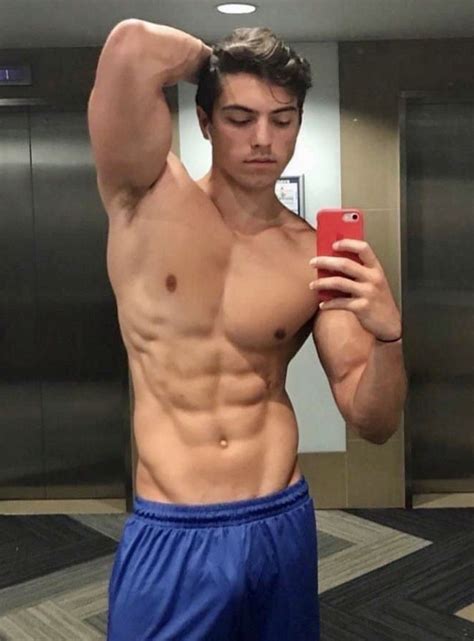 Muscles Shirtless Hunks College Guys Muscle Boy Athletic Men