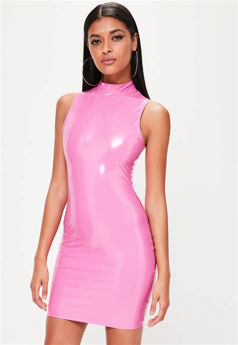 Pink Dress In A Vinyl Finish Bodycon Fit And High Neck Style In 2020 Vinylkleid Rosa Kleid