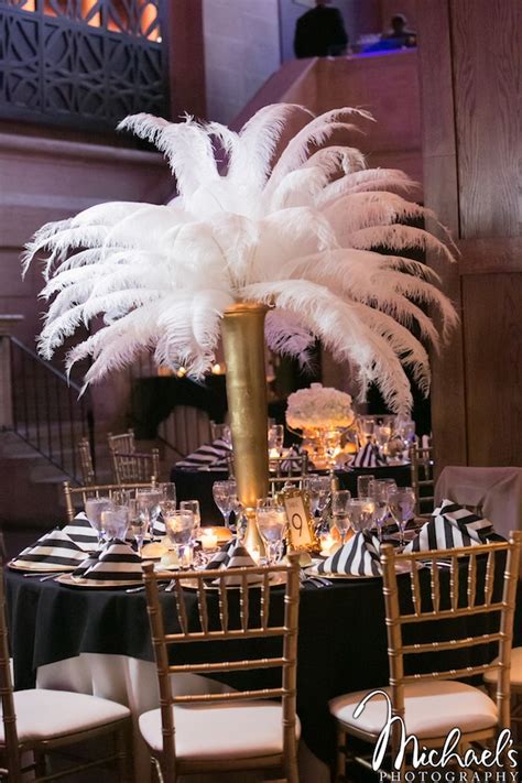 A black and white rose class colors: Wedding Wednesday: Glitzy Ivory, Black and Gold ...