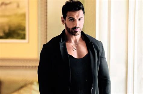 Check Out The Sizzling Hot Pictures Of Bollywood Hunk John Abraham