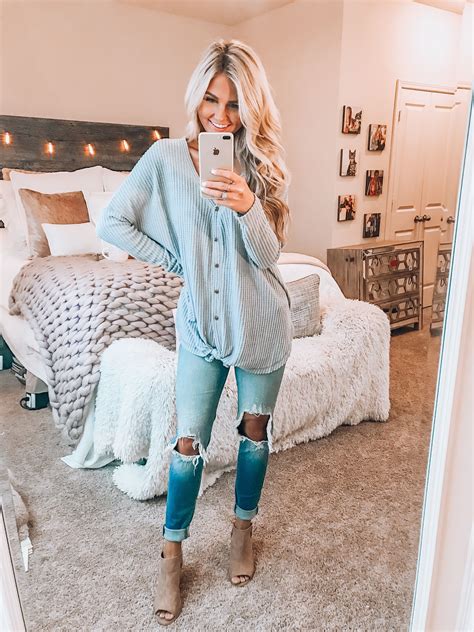 Casual Fall Outfit Ideas Fall Style With Thermals And Distressed