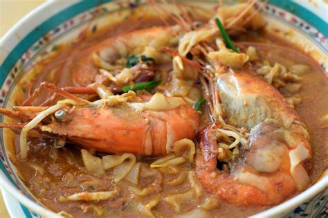 Sedapnya char kuey teow kat pasar malam tu… tadi dah beli barang sebab rasa teringin pulak nak makan. CikLilyPutih The Lifestyle Blogger: Kecoh Sekampung Cik ...