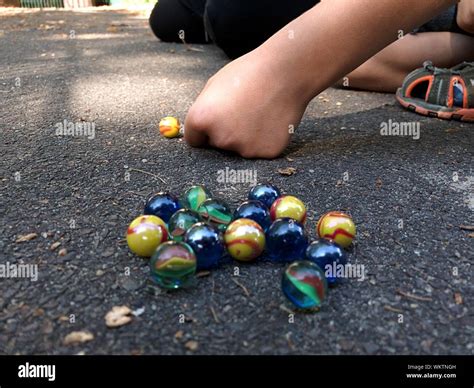 Playing Marbles High Resolution Stock Photography And Images Alamy
