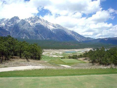 Jade dragon snow mountain (yulong mountain) is the southernmost glacier in the northern hemisphere. Jade Dragon Snow Mountain Golf Club