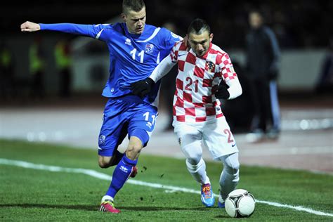 Hrvatska nogometna reprezentacija ) vertritt kroatien bei internationalen fußballspielen der männer und wird vom kroatischen fußballverband. Kroatien gegen Island: Vatreni spielen 0:0 Unentschieden ...