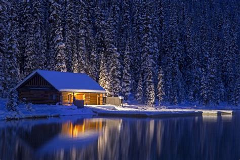 Lake Louise Canoe Rental Cabin Illuminated Cold Winter Night Stock