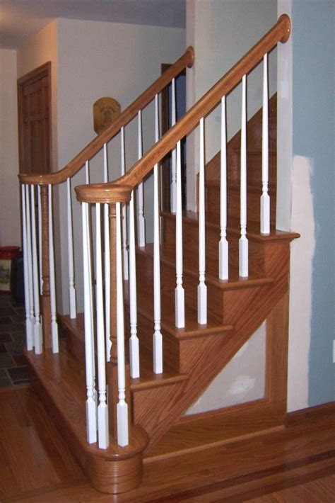 High quality banister rails, staircase refurbishment spindles and newel posts, update your stairs at the best prices. Oak stairs with white spindles | Staircase spindles ...