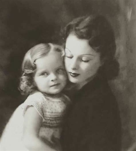 Vivien And Daughter Suzanne C 1937 I Believe This Was Taken By Marcus