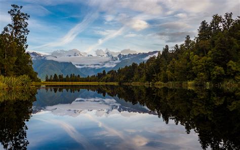 Download Wallpaper 3840x2400 River Mountains Forest Reflection 4k