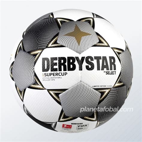 , equipo en el que empezó su carrera. Balón Derbystar Supercopa de Alemania 2020