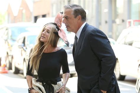 Carrie Bradshaw Y Mr Big Se Reencuentran En And Just Like That