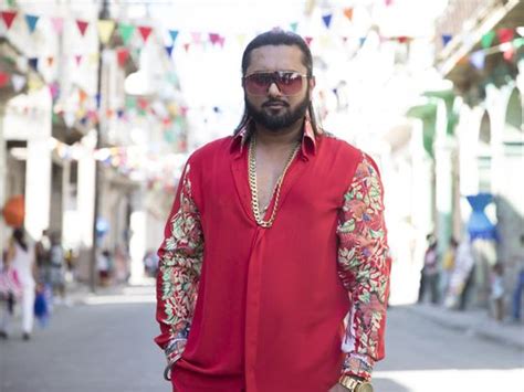 Bollywood Yo Yo Honey Singhs Wife Accuses Bollywood Rapper Of