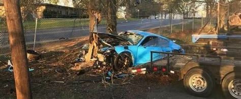 Porsche 911 Gt3 Rs Pdk Destroyed In Residential Area Crash Hits Tree