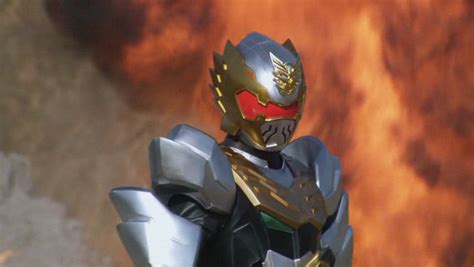 The Center Of Anime And Toku Robo Knight To Return In Super Megaforce
