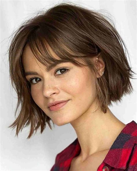 Cutest Wavy Bobs With Bangs Women Are Getting Right Now Chin Length Haircuts Short Bob
