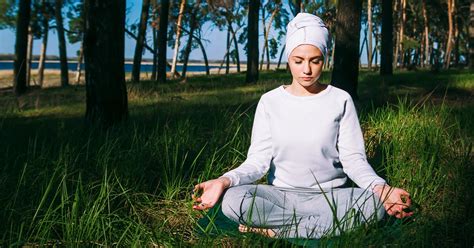 Kundalini Meditation Benefits How To Try And Dangers