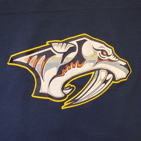 Vintage 90s/00s Nashville Predators Nhl Starter Hockey Jersey By