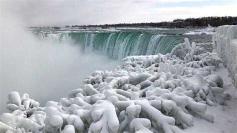 Its So Cold Parts Of Niagara Falls Are Frozen