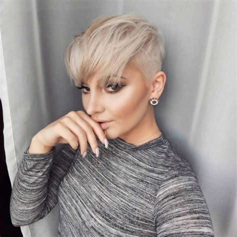Who says you must be youthful to have breathtaking looking short hair? Short Hairstyle For Thin Hair 2016 | Fashion and Women
