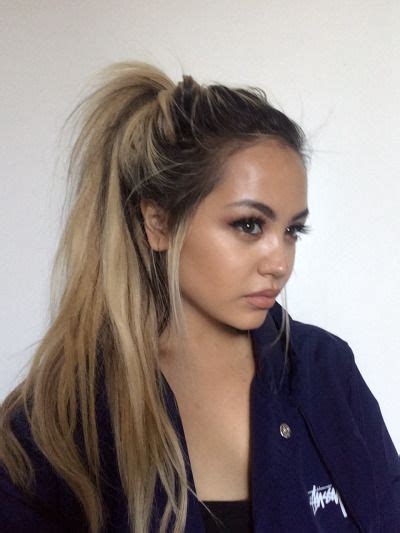 Brown hair with highlights brown blonde hair light brown hair highlights for brunettes color highlights brown hair low lights bayalage caramel asian highlights brunette with caramel highlights. pinterest : @ вσηνtα ☪ | Hαιя Lαιɗ | Pinterest | Makeup ...