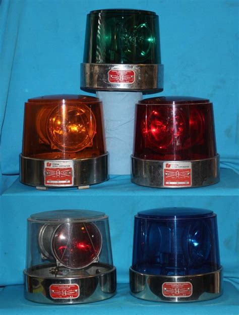 Federal Signal Beacon Ray Lights At Dcaptain Com Lights And Sirens