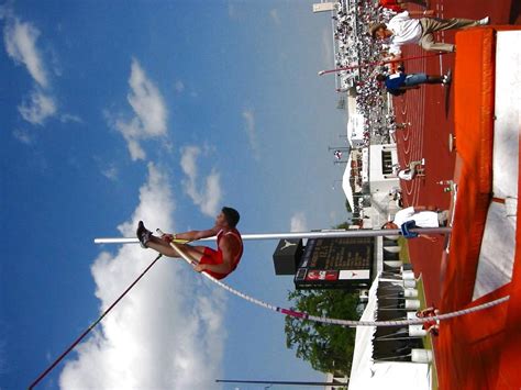 Sam kendricks (2017) femme d'extérieur: Saut a la perche