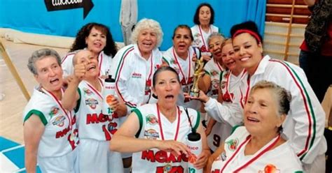 Mujeres Mexicanas Mayores De 65 Años Ganan Mundial De Basquetbol