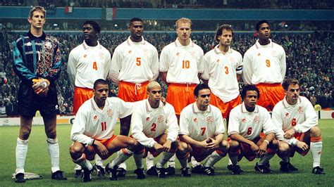Op 30 juni 1996 speelden nederland en frankrijk tegen elkaar, op het ek voetbal in liverpool. Vijf pijnlijke nederlagen van Oranje | NOS