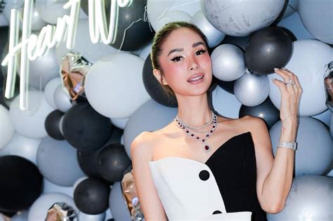 Heart Evangelista Holds Black And White Birthday Party Abs Cbn News
