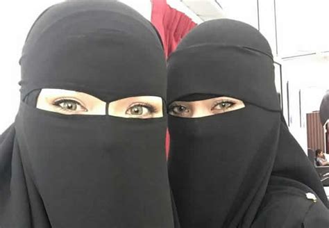 University Restores Niqab Use After Criticisms Greeted Its Ban Punch