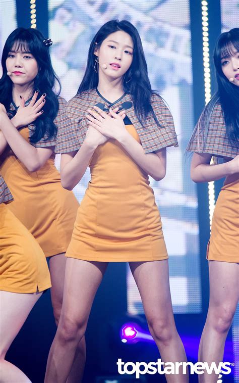 kpop girl groups korean girl groups kpop girls kim seolhyun mode kpop military girl korean
