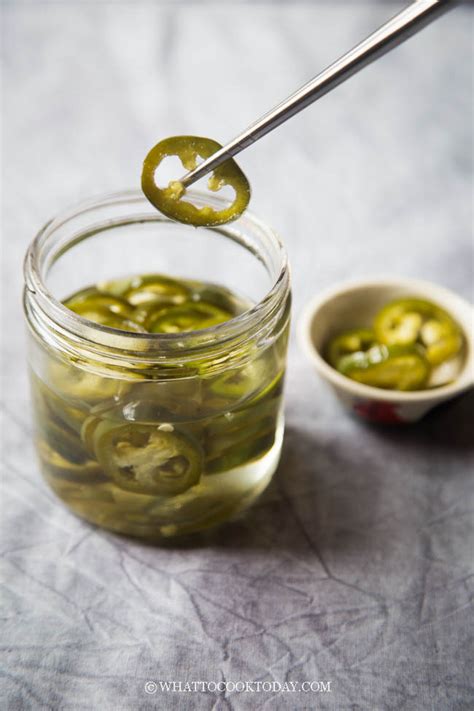 Asian Quick Pickled Green Chilies