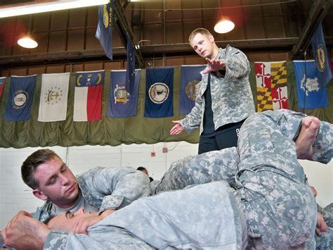 Soldiers Hone Skills During Combatives Level 1 Course Article The