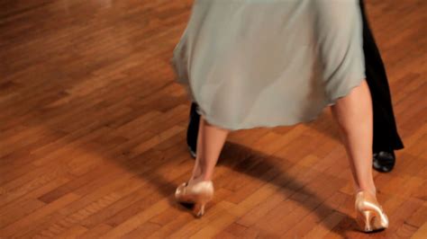 How To Do A Waltz Progressive Step Ballroom Dance Youtube