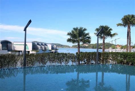 To do so, the hotel provides the the hotel features 639 beautifully appointed guest rooms, many of which include television lcd/plasma screen. Public pool - Picture of Lexis Hibiscus Port Dickson ...