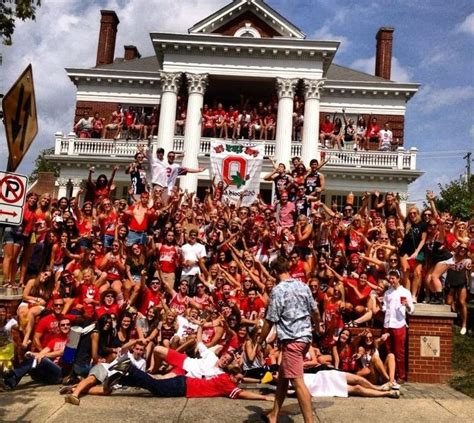 14 Signs You Spend Too Much Time At His Fraternity House American