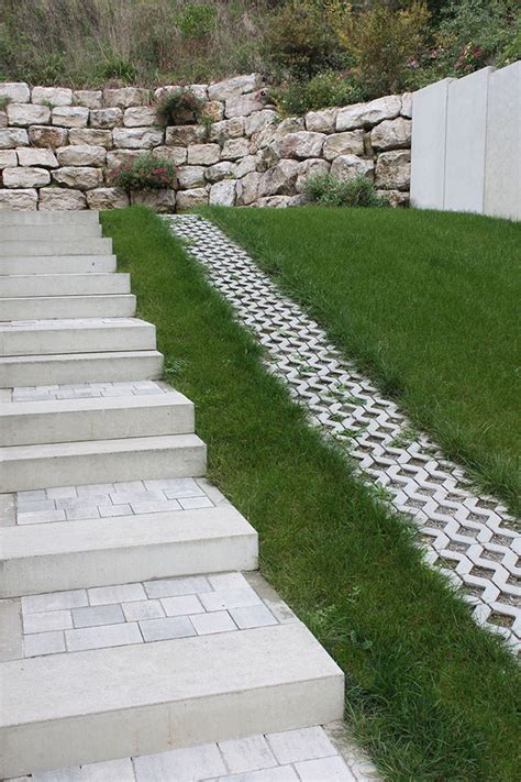 We did not find results for: TREPPENSTUFEN - rh-beton, Betonstein und Terrazzo Werkstatt