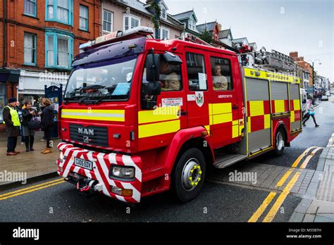 A Mid And West Wales Fire Brigade Engine On Its Way To A 999 Emergency