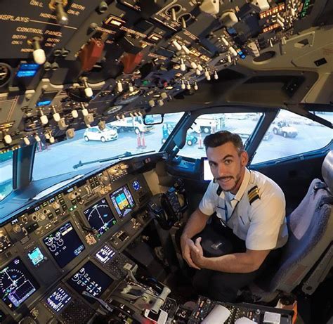 Pilots Dangerous Mid Flight Selfies Go Viral But Turns Out Theyre