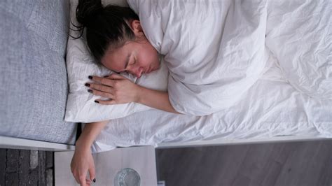 How A Consistent Sleep Schedule Benefits Your Health The New York Times