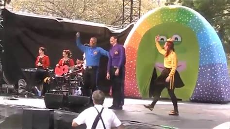 The Monkey Dance Live On Australia Day 2013 The Wiggles Chords