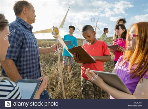 Child Clipboard 9 10 Years Hi Res Stock Photography And Images Alamy