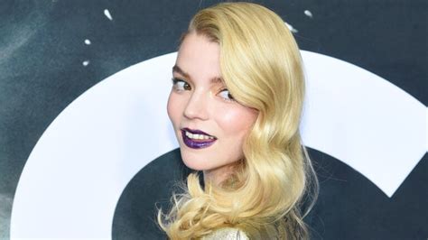 snl sets queen s gambit star anya taylor joy to host season 46 finale