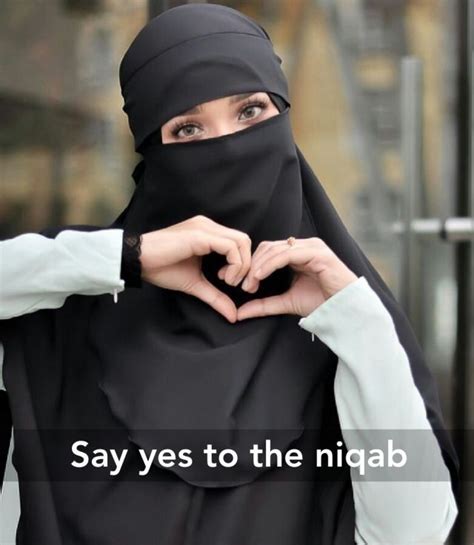 Pin By Nauvari Kashta Saree On Hijabi Queens In 2023 Veiled Women Beauty Niqab
