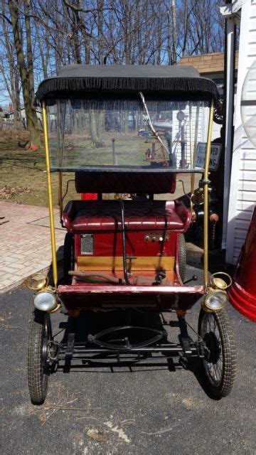 1901 Ford Horseless Carriage Replica By Vintage Reproductions For Sale
