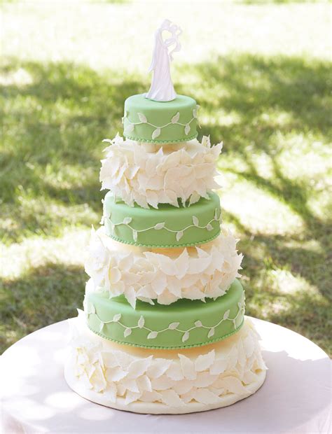 After showing this wilton wedding cakes, i can guarantee to aspire you. Wilton Wedding Cakes | Wedding-Splendor