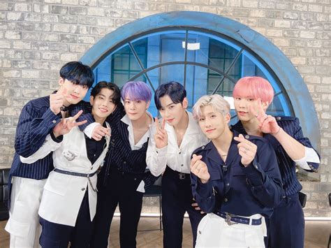 On 1 may 2015, astro's new value pack called stars pack for astro customers came with hd service and astro on the go. ASTRO Introduces Their Latest Mini-Album "GATEWAY" Through ...